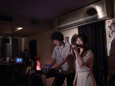 BRAVE BAR LIVE
